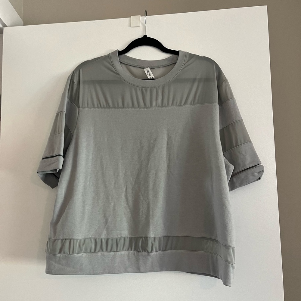 Grey Alo top